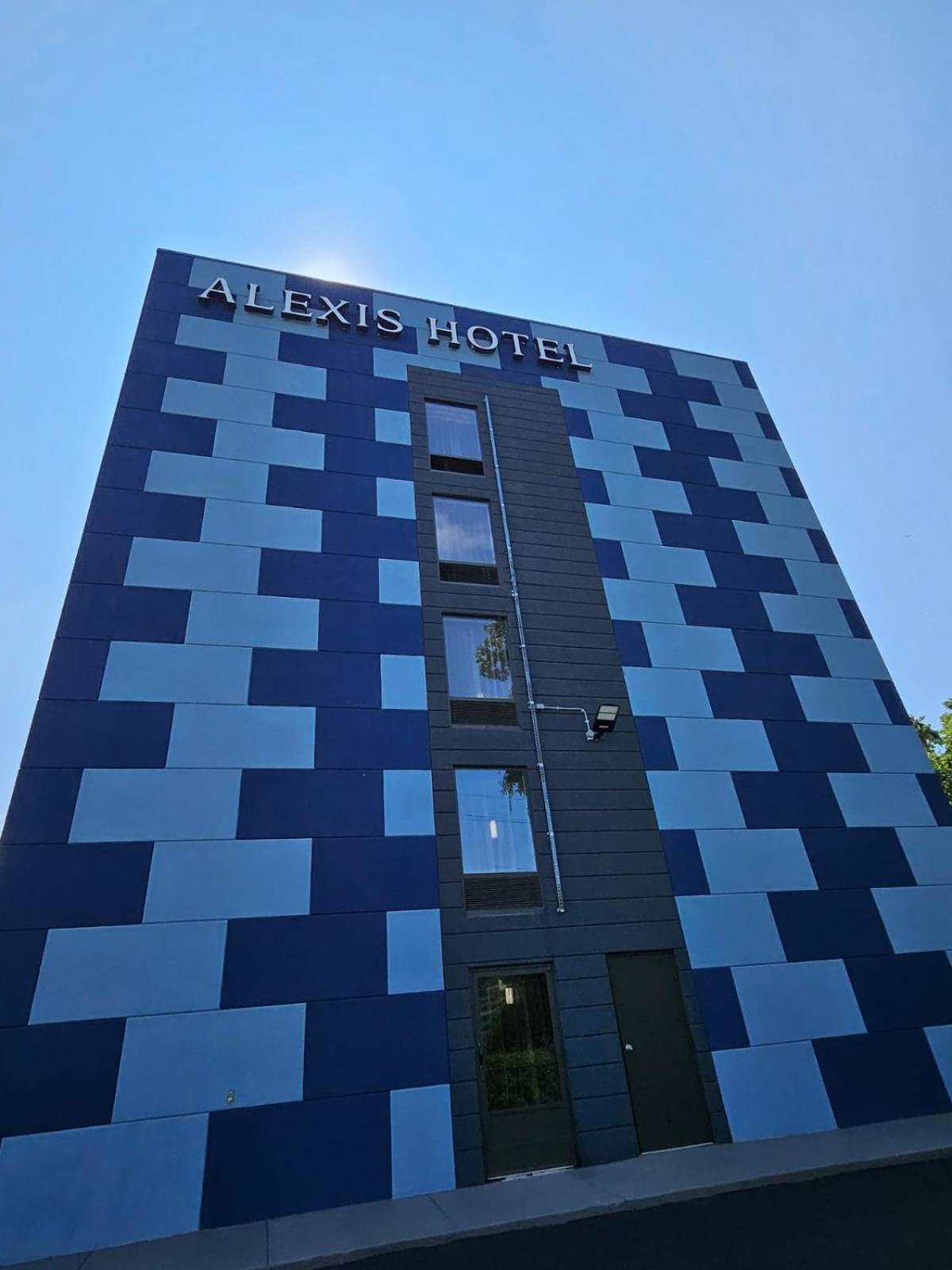 Hotel Alexis And