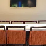 Alexis Inn And Suites Hotel 